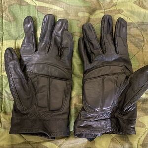 Black Men’s XL “Olympia” Brand Leather Motorcycle Riding Gloves